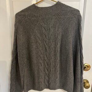 Banana Republic Italian Yarn Women's Cable Knit Sweater-M